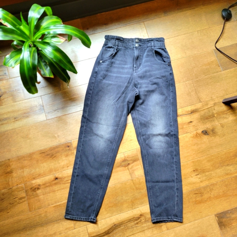 American eagle "highest rise mom jeans" size 4 paper bag waiste
